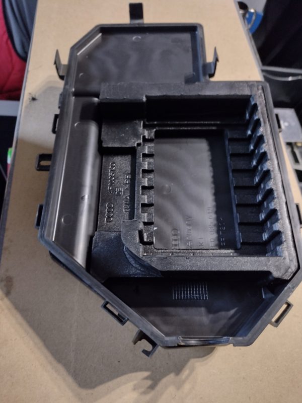 Obudowa osłona pokrywa modułu komputera Audi OE 4F0035619 - obrazek 3