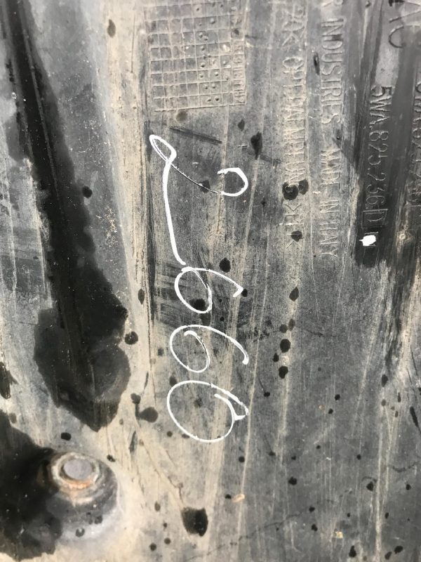 ORYGINALNE AUDI OE OSŁONA DŹWIĘKOCHŁONNA 5WA825236D - obrazek 2