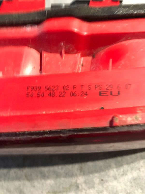 ALFA ROMEO 159 SEDAN LAMPA W KLAPĘ LEWY PRAWA TYŁ - obrazek 2