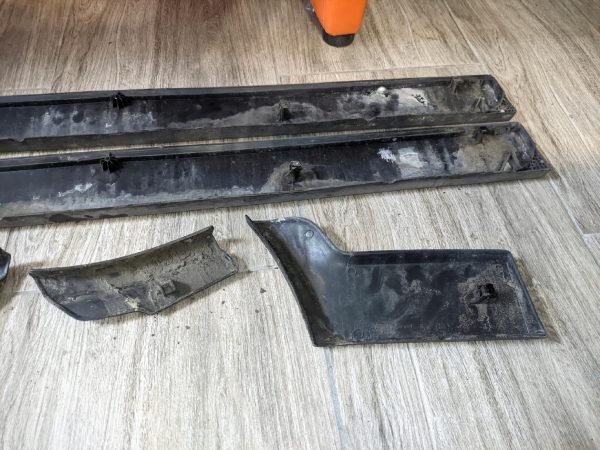 Listwy boczne Fiat 126p Maluch Oryginał - Image 5
