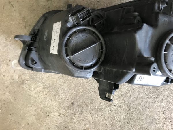 LAMPA PRZEDNIA PRAWA OPEL INSIGNIA A 2009 EUROPA - obrazek 3